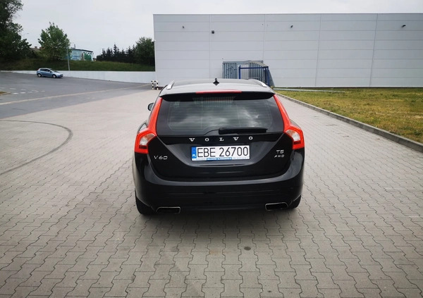 Volvo V60 cena 66999 przebieg: 163717, rok produkcji 2015 z Bełchatów małe 529